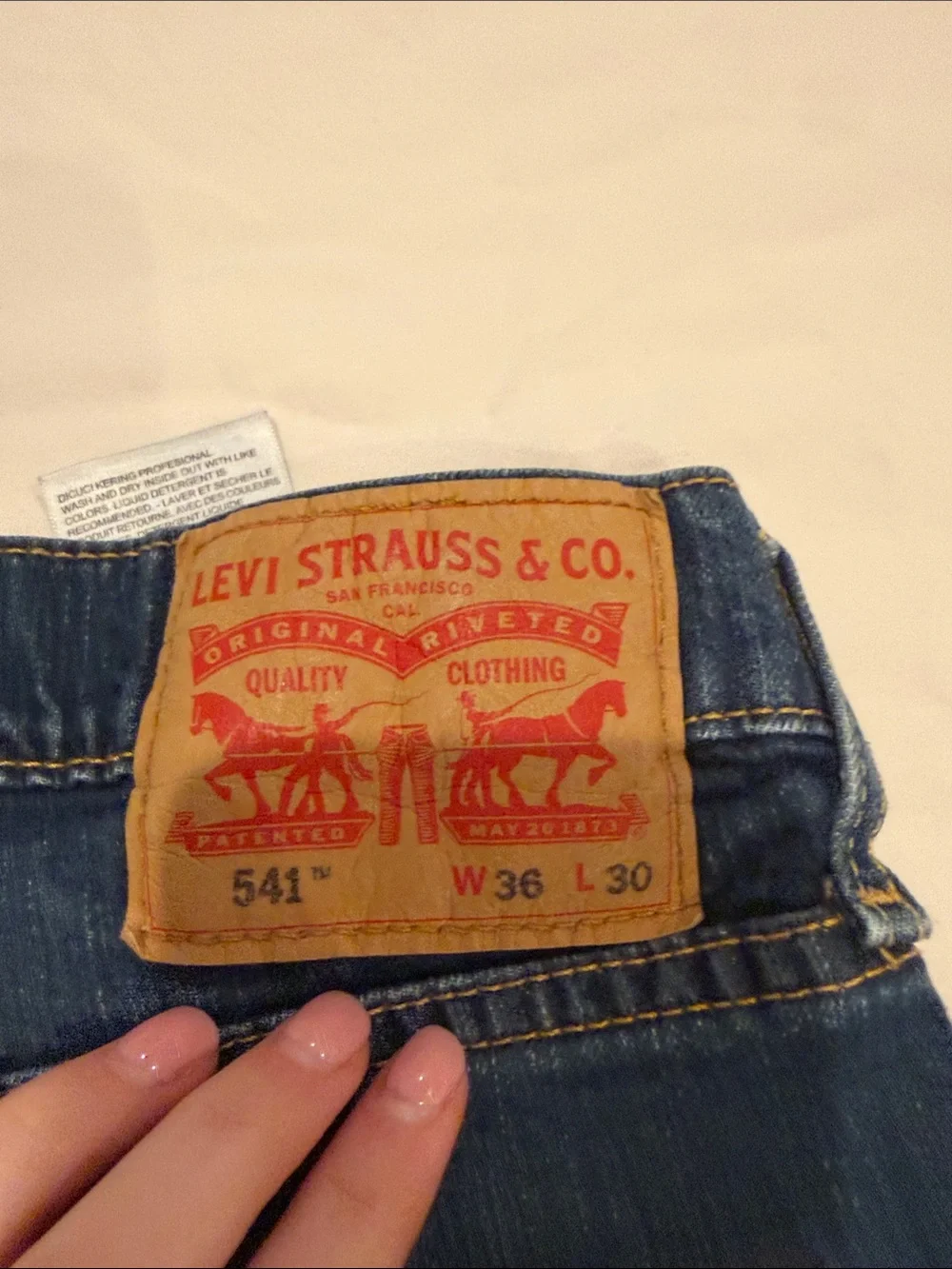 Levi's Men's Indigo Relaxed Straight Jeans